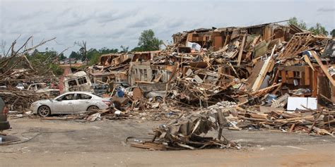 Dégâts causés par la tornade de Joplin