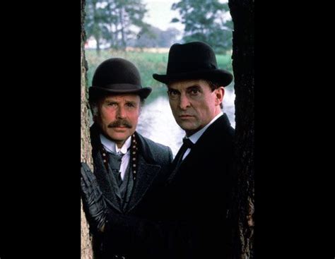 Edward Hardwicke dans le rôle du Dr. Watson