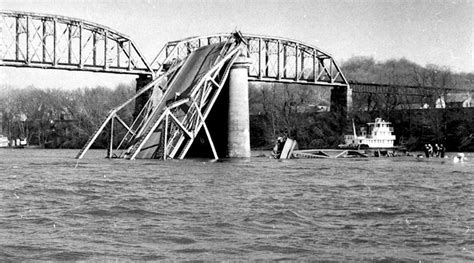 Effondrement du Silver Bridge