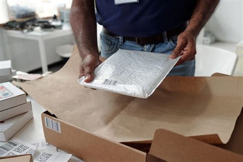 Emballage colis fragile