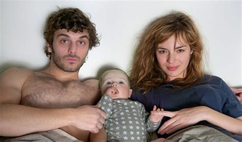 Louise Bourgoin et Pio Marmaï dans Un heureux événement
