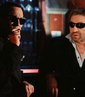 Lunettes noires pour nuits blanches