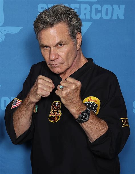 Martin Kove dans Revamped