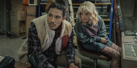 Noémie Schmidt et Hatik dans Anthracite