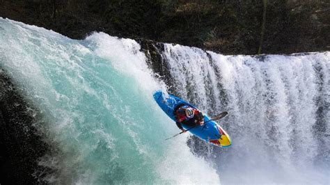 Nouria Newman en kayak