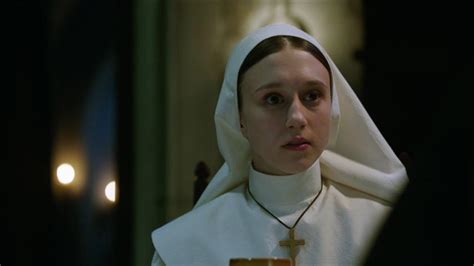 Taissa Farmiga dans La Nonne