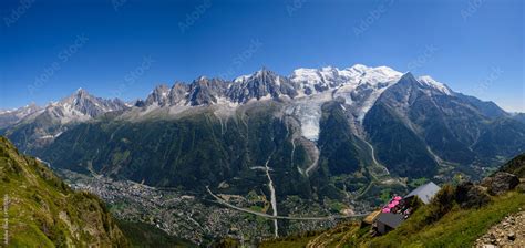 Vue panoramique du Mont Blanc